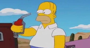 “Simpsons” serialı 11 il əvvəl Birləşmiş Krallıqda yanacaq böhranını xəbər verib? - VİDEO