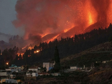 İspaniya vulkanı bombalamağa hazırlaşır