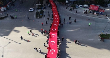 Türkiyədə 3628 metrlik dövlət bayrağı açıldı - FOTO