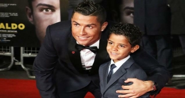 “Oğlum ona nə vaxt telefon alacağımı soruşur” - Ronaldo