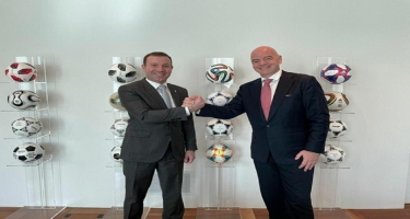 Elxan Məmmədov FIFA-nın prezidenti ilə görüşüb