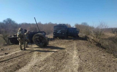 Ukrayna ordusu rus texnikalarını belə məhv etdi - VİDEO