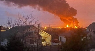 Ukrayna Rusiyanın neft bazasını vurdu - VİDEO