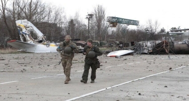 Ukrayna hərbçiləri Rusiyanın dörd tankı və bir helikopterini  vurublar