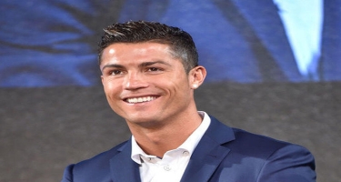 Ronaldo yeni doğulan körpəsinin ilk fotosunu paylaşdı - FOTO