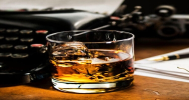 Viski insan sağlamlığına faydalı imiş - Onkoloji xəstəlik riskini azaldır