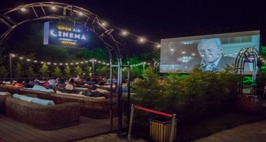 “CinemaPlus” açıq havada yay kinoteatrını yenidən açdı