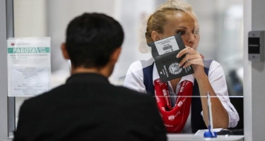 Rusiyada xarici pasport alanların sayı 2 dəfə artıb