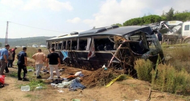 Türkiyədə turistləri daşıyan avtobus aşıb -  1 ölü, 54 yaralı