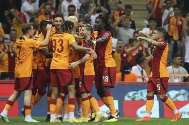 “Qalatasaray”dan çətin qələbə