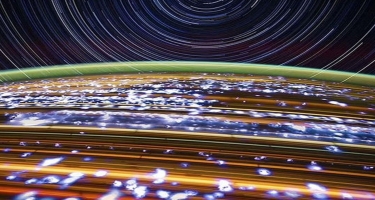 Astronavt kosmosda “ulduz izlərini” çəkdi - FOTO