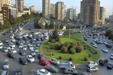 Bakıda sıxlıq olan yollar - SİYAHI