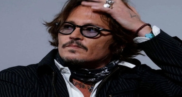 Conni Depp son halı ilə pərəstişkarlarını məyus etdi - VİDEO - FOTO