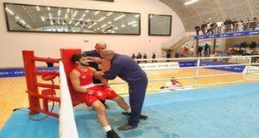 Azərbaycan çempionatında finala yüksələn boksçular müəyyənləşdi - FOTO
