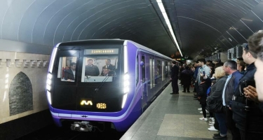 Metroda gərgin anlar - Sərnişinlər qatardan düşürüldü