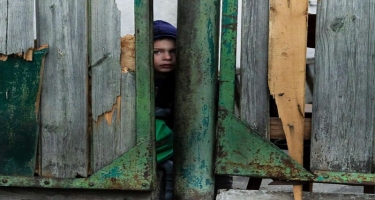 Rusların ukraynalı uşaqlarla alveri:  Valideynlər yay düşərgəsi adı ilə aldadılıb