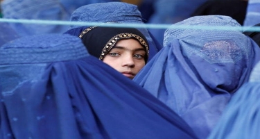 “Taliban” qadınlara kişilərin müşayiəti olmadan həkimə getməyi qadağan etdi