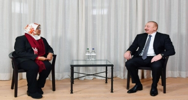 İlham Əliyev Davosda BMT-nin Məskunlaşma Proqramının icraçı direktoru ilə görüşüb - FOTO