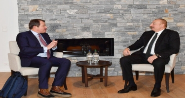 İlham Əliyev Davosda Avropa Yenidənqurma və İnkişaf Bankının birinci vitse-prezidenti ilə görüşüb