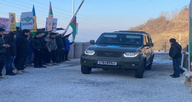 Rusiya sülhməramlılarına məxsus daha 17 avtomobil Laçın yolundan keçib - FOTO