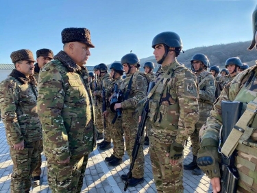 Kəlbəcər və Laçında hərbi hissələrin döyüş hazırlığı yoxlanılıb - FOTOlar