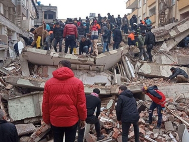 Türkiyədə daha iki güclü zəlzələ oldu: 7,8 bal