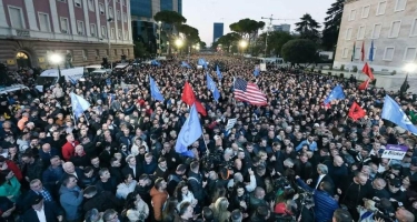 Albaniyada etirazlar: minlərlə polis cəlb edilib