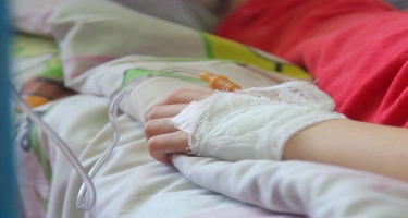 Qobustan xəstəxanasında 7 yaşlı uşaq əməliyyatdan öncə ölüb