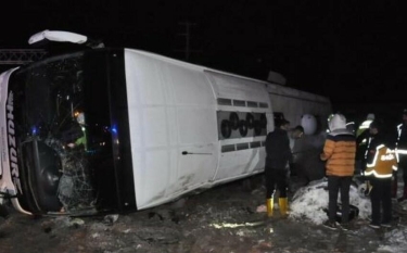 Türkiyədə avtobus qəzası: ölən və yaralananlar var