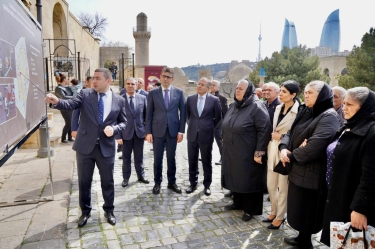 İçərişəhərdə küçəyə Vətən müharibəsi şəhidinin adı verildi - FOTO