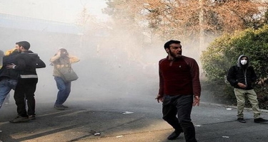 İranın bu bölgəsi alovlandı: bayraq yandırıldı...