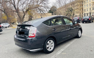 “Prius” ağır qəza törətdi, 9 yaşlı uşaq öldü