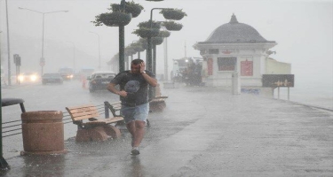 Ankarada güclü yağış ciddi fəsadlar törətdi