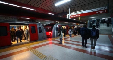Ankara metrosunda “şəlalə” - VİDEO