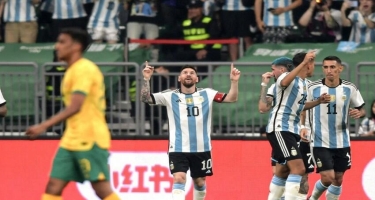 Messi karyerasının ən erkən qolunu vurdu - VİDEO