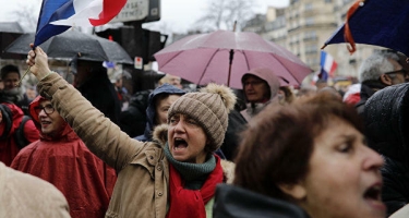 Fransada etirazçılar qarətlərə başladı - VİDEO