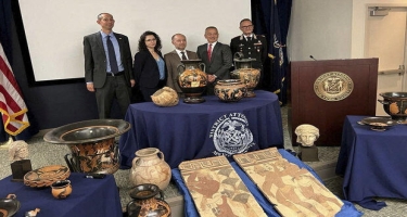 ABŞ milyonlarla avroluq antik əşyaları İtaliyaya qaytardı