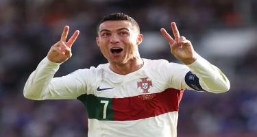 Ronaldo yenə futbol tarixinə DÜŞDÜ