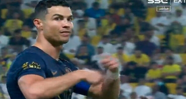 Ronaldo bu hərəkəti ilə gündəm oldu - VİDEO