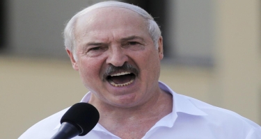 3 ölkənin lideri Lukaşenko ilə foto çəkdirməkdən imtina etdi