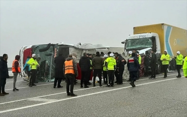 Dəhşətli qəza: 4 ölü, 36 yaralı var - YENİLƏNİB - VİDEO