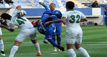 Azərbaycan çempionatında futbolçular bir-birini yumruqladı