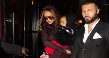 Rihanna sevgilisi və oğlu ilə Paris  GECƏLƏRİNDƏ - FOTOlar