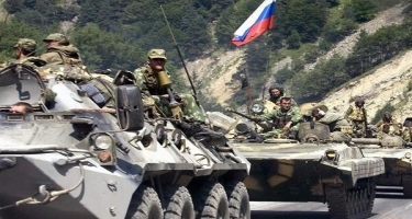 Rusiya Liviyaya 40 tank göndərdi, baza tikir