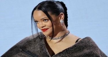 Rihannanın yükü hər kəsi heyrətləndirdi:  Nə gətirirmiş?