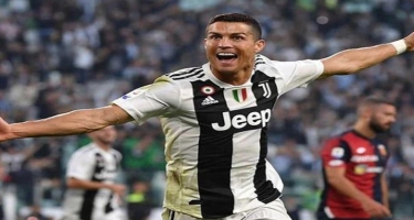 Ronaldo qalmaqalın mərkəzində - Görün kiminlə şəkil çəkdirdi - FOTO