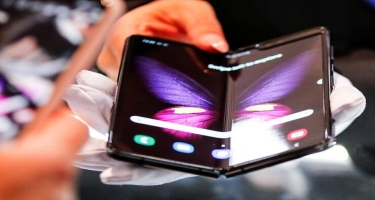 “Samsung”un qatlanan smartfonlarında zavod qüsuru AŞKARLANDI