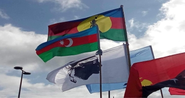 Yeni Kaledoniyada Fransa müstəmləkəçiliyinə qarşı etiraz aksiyasında Azərbaycan bayrağı qaldırıldı - FOTO