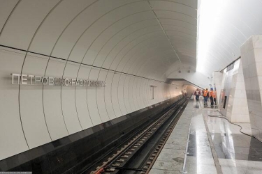 Moskva metrosunda qorxulu anlar: sərnişinlər təxliyə edilir