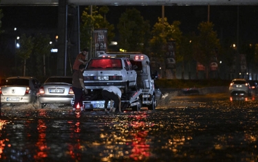 Ankarada güclü yağış can aldı - FOTOlar